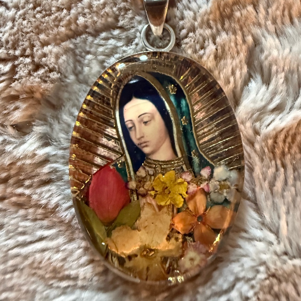 Handcrafted Floral Pendant Necklace